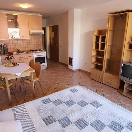 Gæstehus Grahovac Malinska