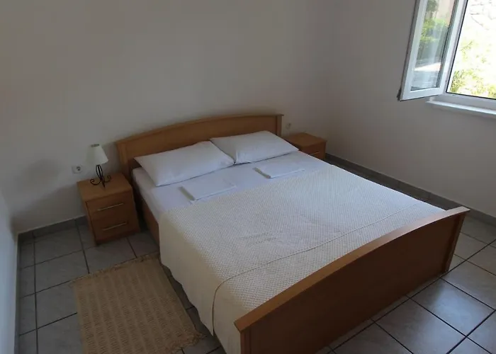 Grahovac 3*