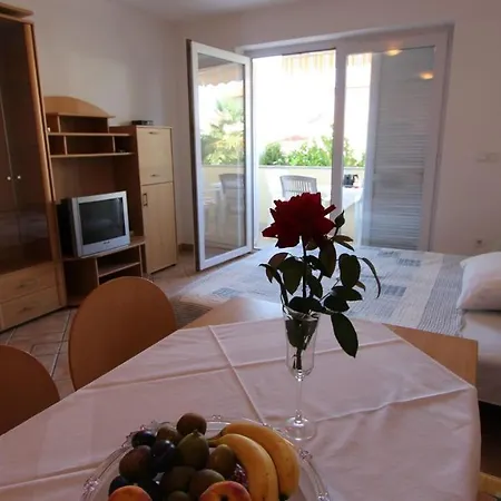 Grahovac בית הארחה 3*