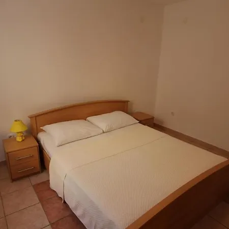 Grahovac בית הארחה